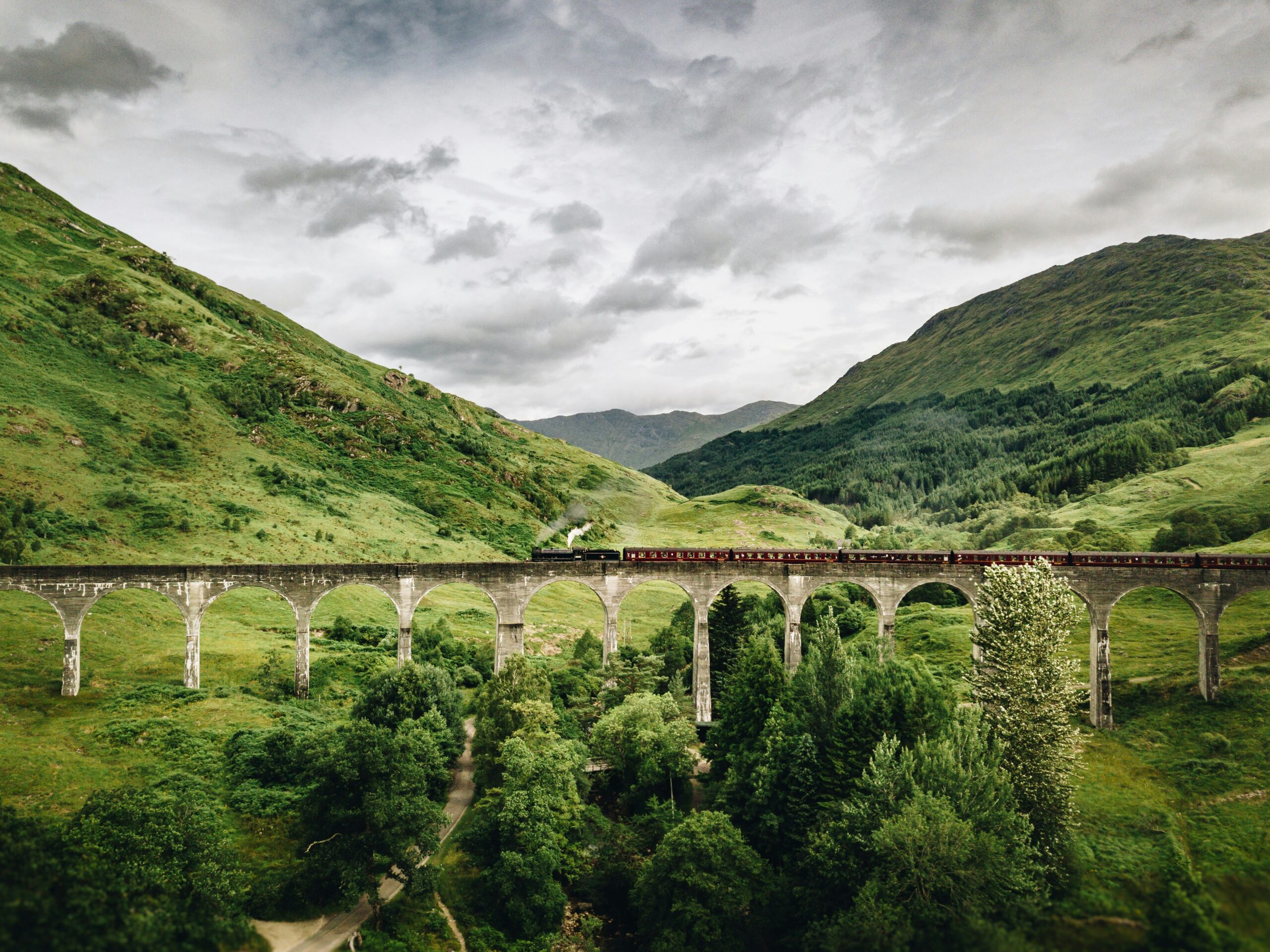 Glenfinnan viaduct, Glenfinnan, Scotland